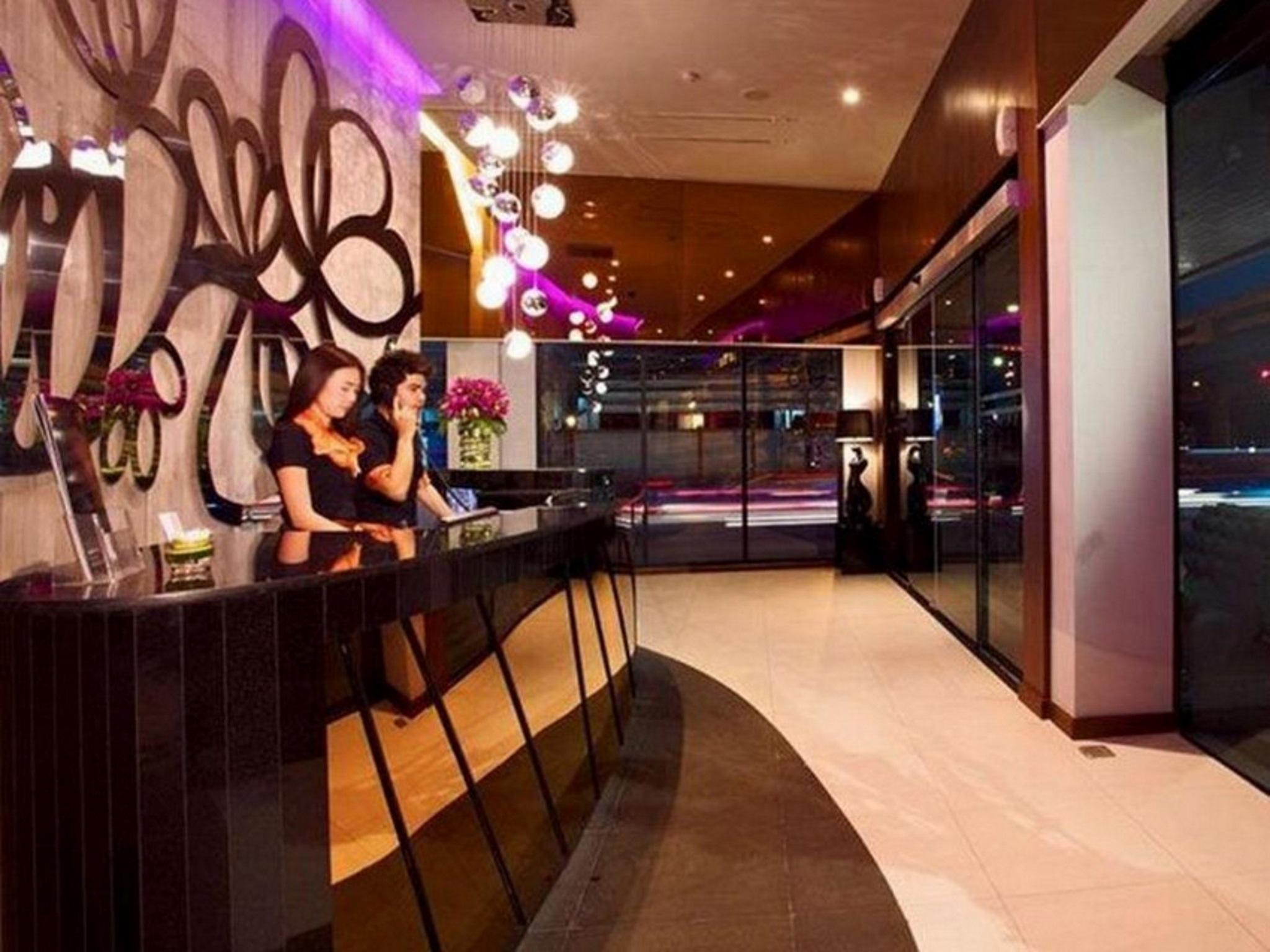 M2 de Bangkok Hotel Bagian luar foto