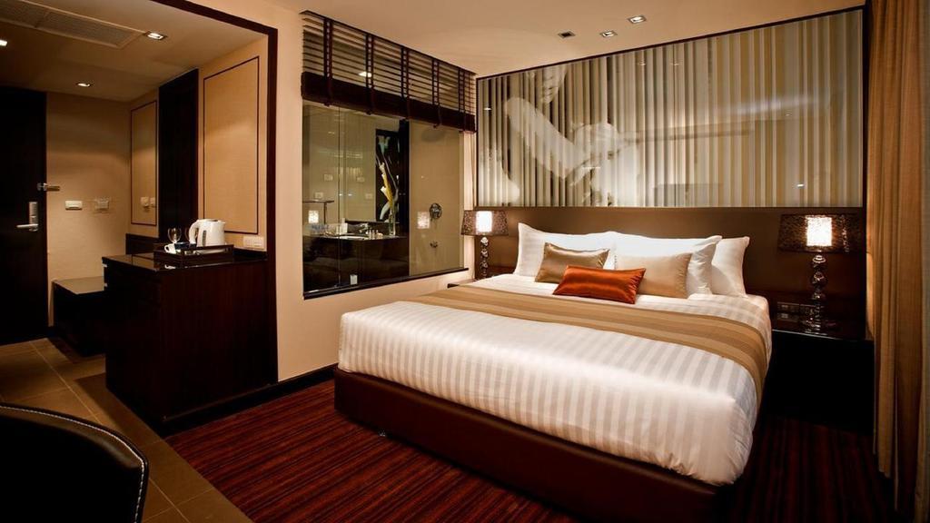 M2 de Bangkok Hotel Bagian luar foto