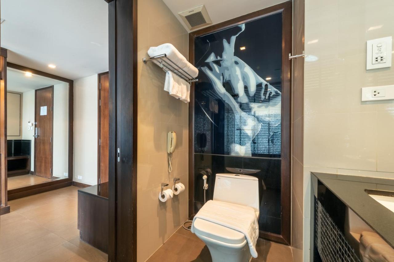 M2 de Bangkok Hotel Bagian luar foto
