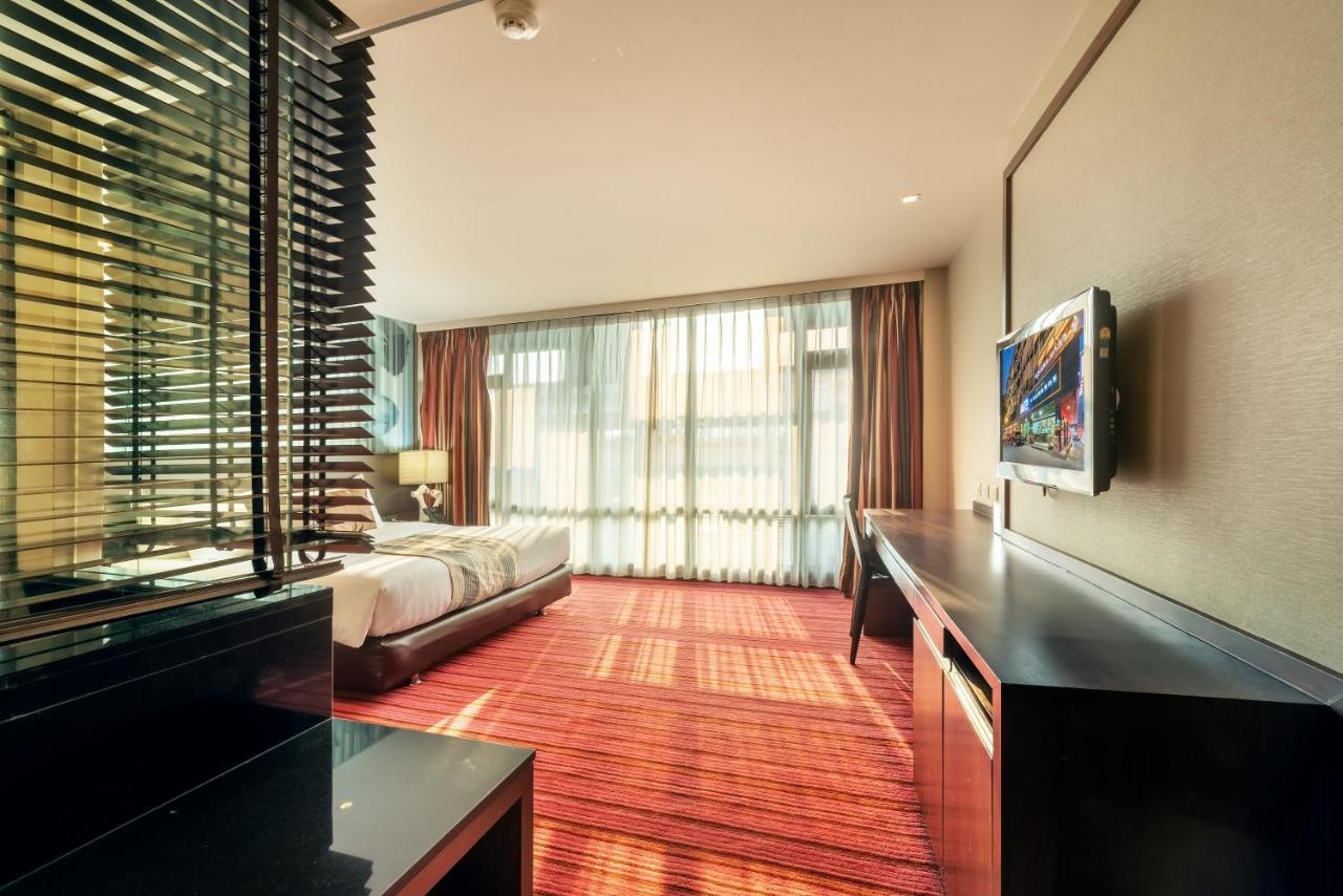 M2 de Bangkok Hotel Bagian luar foto