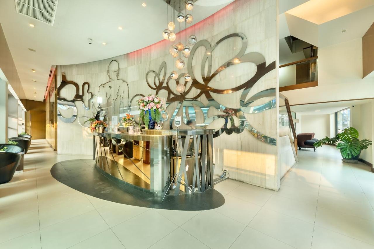 M2 de Bangkok Hotel Bagian luar foto