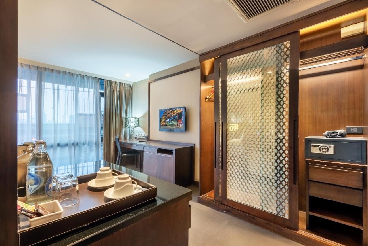 M2 de Bangkok Hotel Bagian luar foto