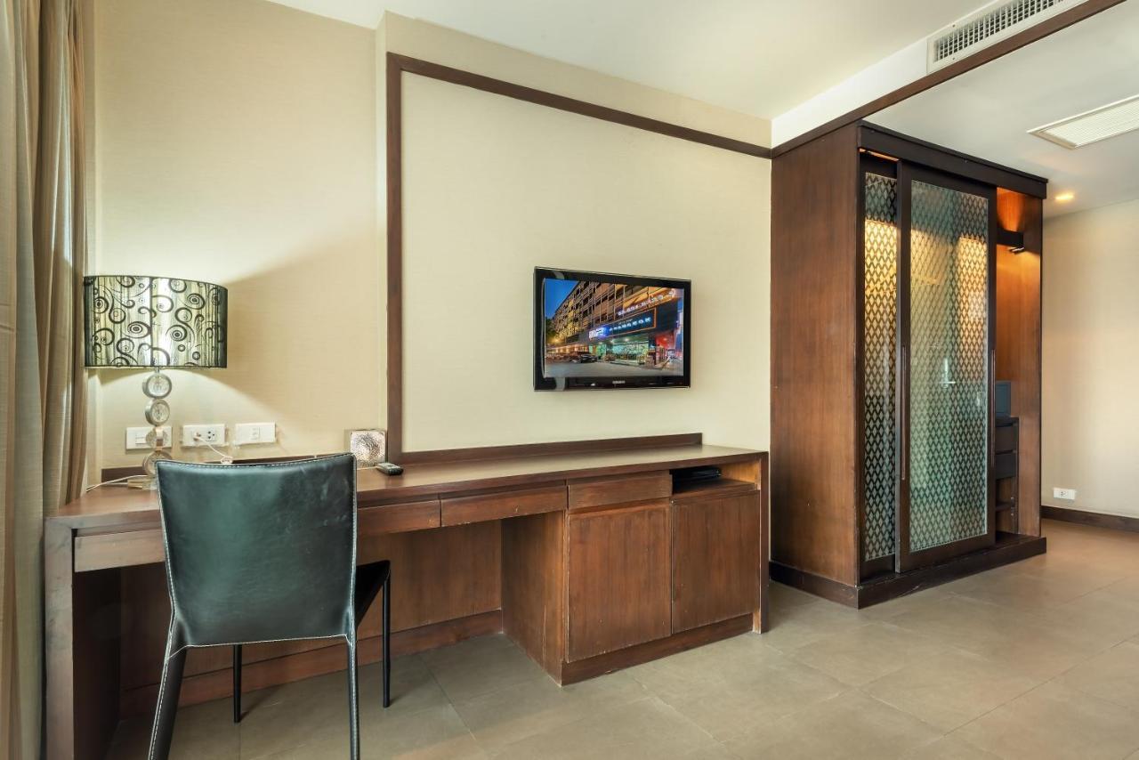 M2 de Bangkok Hotel Bagian luar foto